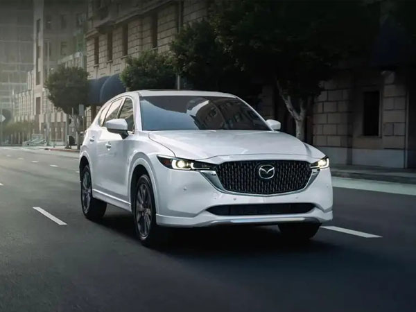 Xe đa dụng cỡ trung tháng 10: Mazda CX-5 vẫn vô đối
