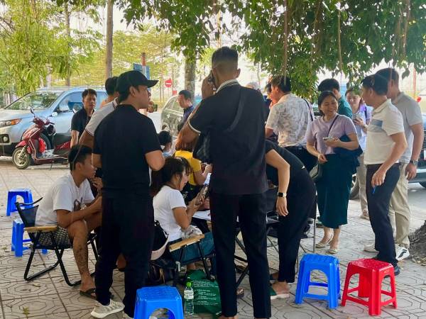 Đất đấu giá Thanh Oai chốt giá cao nhất gấp 17 lần khởi điểm, rao bán chênh 1 tỷ