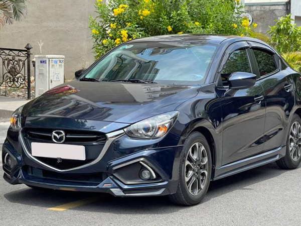 Năm mẫu xe sedan cũ số tự động giá 300 triệu 'ngon bổ rẻ'