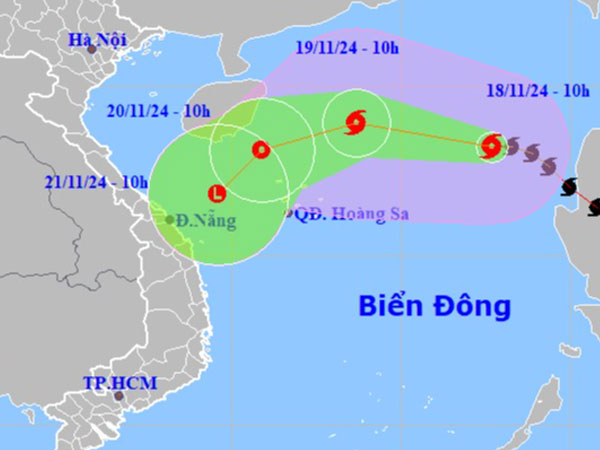 Bão số 9 đang di chuyển nhanh vào vùng biển Trung Trung Bộ