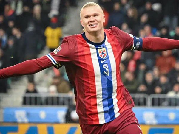 Haaland ghi hat-trick nhiều hơn số tuổi, vượt Ronaldo dẫn đầu Vua phá lưới Nations League