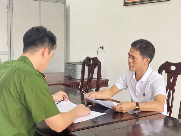 Khởi tố giám đốc doanh nghiệp làm nhái nhãn mác nổi tiếng