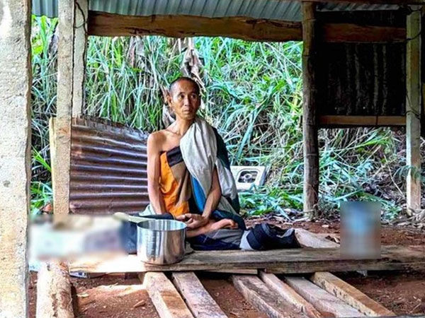Người thân nói gì về thông báo ngưng đi khất thực của ông Thích Minh Tuệ?