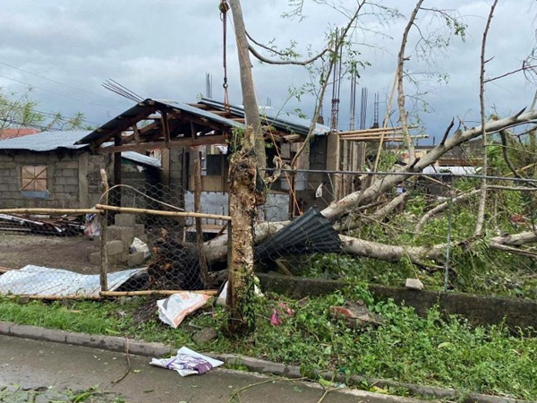 Cảnh tan hoang ở Philippines vì bão chồng bão