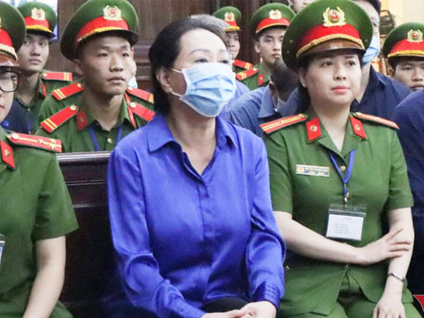Bà Trương Mỹ Lan được nhà đầu tư nước ngoài hứa cho vay 400 triệu USD để trả nợ