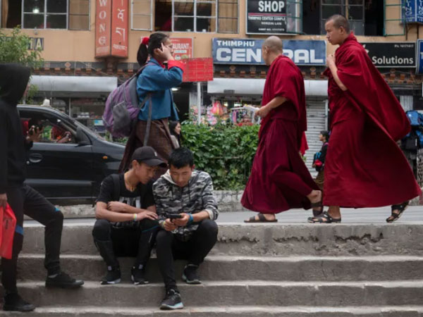 Hình ảnh bóc trần sự thật về Bhutan - 'quốc gia hạnh phúc nhất thế giới'
