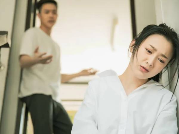 Dốc 6 tỷ mua nhà làm của hồi môn cho con gái, ngờ đâu con rể tương lai toan tính đưa cả bố mẹ và em trai tới ở cùng