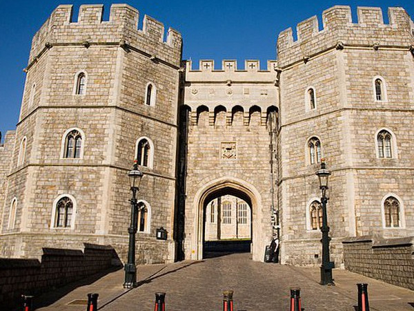 2 tên trộm táo tợn đột nhập vào Lâu đài Windsor khi gia đình Thân vương William và Vương phi Kate đang say ngủ