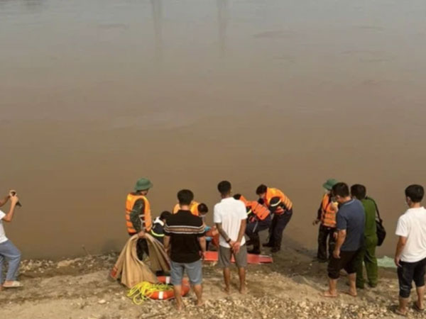 Vụ 5 học sinh đuối nước ở Phú Thọ: Nạn nhân sống sót kể nguồn cơn sự việc