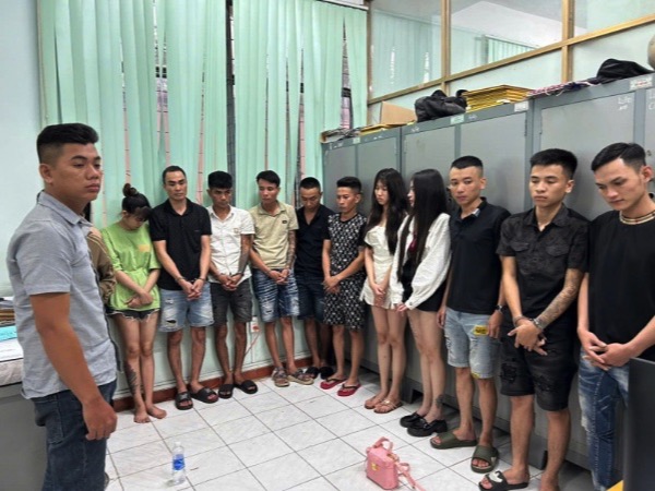 Hàng chục đối tượng sử dụng ma túy trong quán bar D1 ở Bình Dương