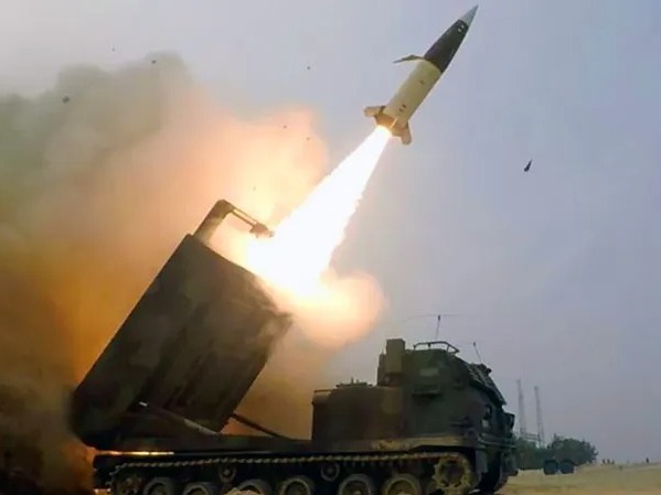 Nổ liên tiếp, Ukraine nã ATACMS tấn công Nga: Nóng clip ông Putin nói về trả đũa; mục tiêu ở Kiev hé lộ