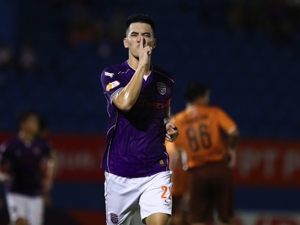 Danh sách vua phá lưới V-League: HLV Kim Sang Sik vơi nỗi lo
