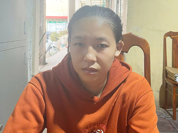 Mâu thuẫn với chồng, vợ đem con 3 tháng tuổi ném xuống mương nước