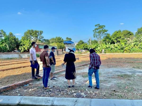 Nhà đầu tư 'ôm' đất nền từ thời 'sốt' đất ở Quảng Bình, Đà Nẵng, Phú Yên... giờ giá ra sao?