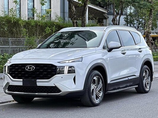 Hyundai SantaFe 2022 máy dầu chạy chán, bán vẫn hơn 1 tỷ đồng