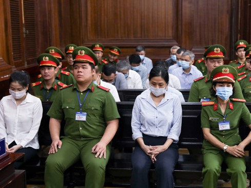 Cựu Bí thư Bến Tre phân trần việc ‘ưu ái’ Xuyên Việt Oil do 'tỉnh nghèo'