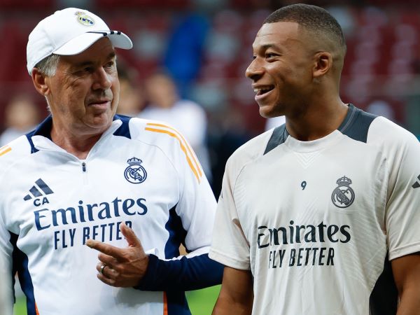 Mbappe lên tiếng lấy vị trí của Vinicius, HLV Ancelotti phân trần