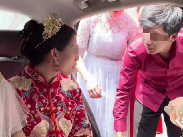 Bị nhà gái đòi thêm 1 tỷ đồng giữa hôn lễ, chú rể có pha 'bẻ lái' chấn động