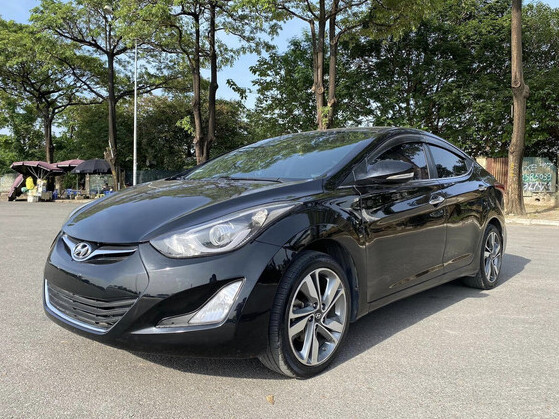 Xe 'hot' ngày ấy: Hyundai Elantra 1.6AT đời 2015 giá 330 triệu đồng