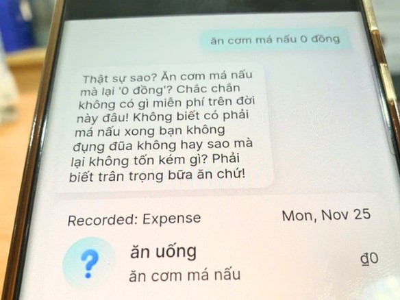 Một ứng dụng AI theo dõi chi tiêu 'mắng người dùng xơi xơi'