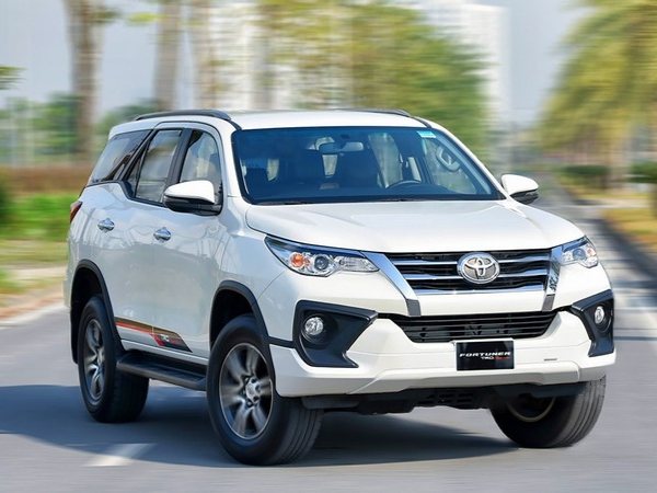 Toyota Fortuner sắp được nâng cấp, bổ sung phiên bản xăng mới giá rẻ