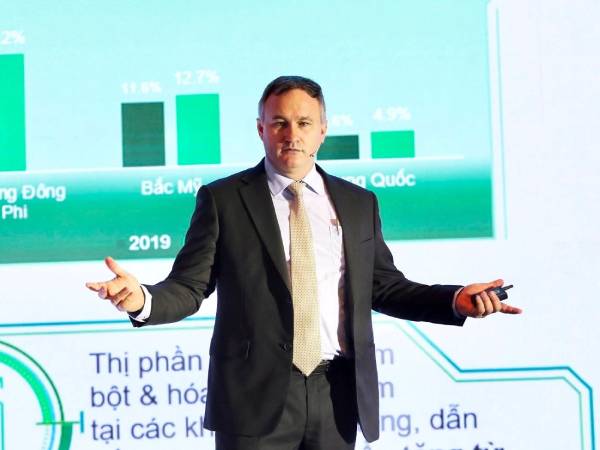 CEO từng nhận thù lao hơn 39 tỷ đồng/năm của Masan High-Tech Materials từ nhiệm