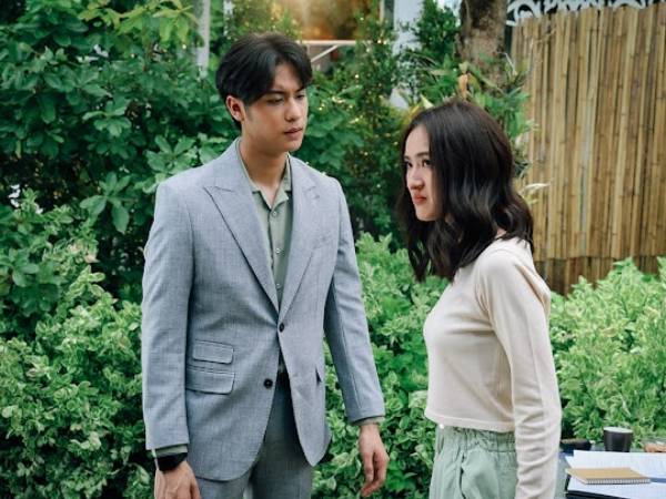 Vô tình gặp ở nhà hàng, chồng cũ hỏi một câu oan nghiệt khiến tôi run rẩy, bạn trai mới thì đòi chia tay ngay lập tức