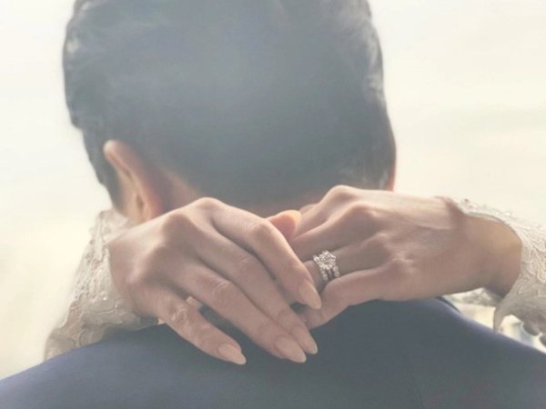 Màn chốt hạ của nữ ca sĩ đình đám sau khi bị chồng doanh nhân 'đá' chỉ sau 7 tháng cưới