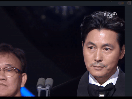 HOT: Jung Woo Sung cúi đầu xin lỗi công chúng, thái độ khi nhắc đến con trai gây chú ý