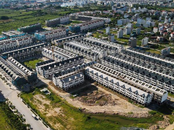 Từ Úc tìm mua nhà Hà Nội, bật ngửa khi môi giới nói ‘22 tỷ chẳng mua được gì’