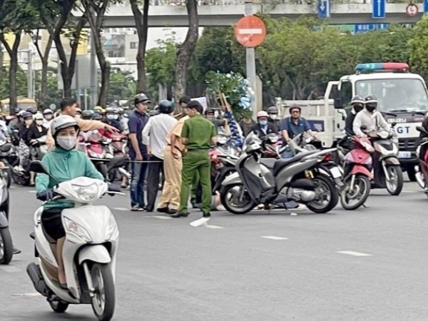 Điều tra vụ hai người đàn ông tử vong trên đường ở TPHCM