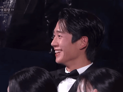 Khoảnh khắc hot nhất Rồng Xanh 2024: Jung Hae In khiến netizen phát cuồng vì 1 biểu cảm 'chấn động'