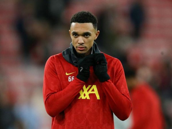 Real Madrid báo với Liverpool về việc chiêu mộ Alexander-Arnold
