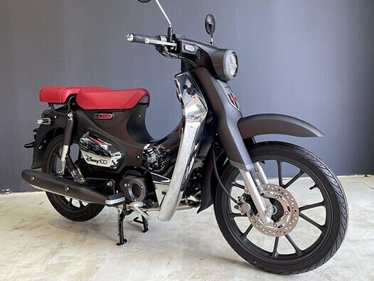 Cận cảnh Honda Super Cub Disney Limited Edition giá hơn 200 triệu