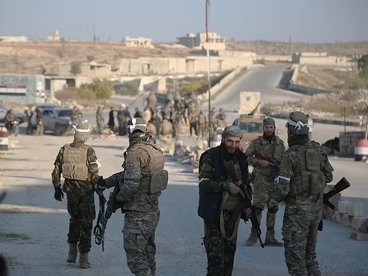 'Cơn bão hoàn hảo' mở đường cho quân nổi dậy Syria đánh lớn sau 8 năm