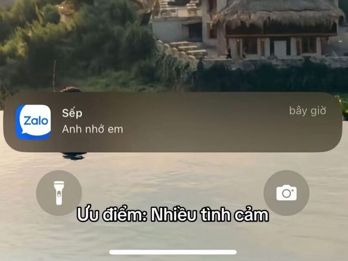 Nhân viên hoảng hồn khi sếp bỗng nhắn tin 'Anh nhớ em', những dòng chữ sau đó còn sốc hơn
