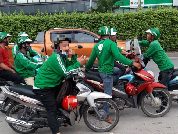 Hà Nội dự kiến cấp 'thẻ hành nghề' cho xe ôm