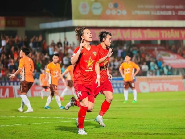 HLV Kim Sang-sik có thêm cầu thủ Việt kiều từng được AC Milan quan tâm