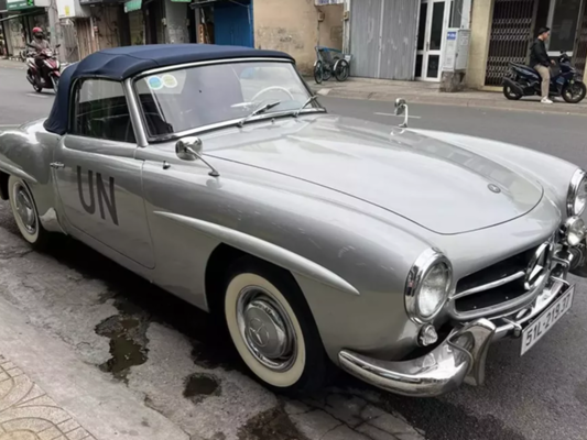 Đặng Lê Nguyên Vũ lại 'đi săn' Mercedes-Benz 190 SL cực hiếm