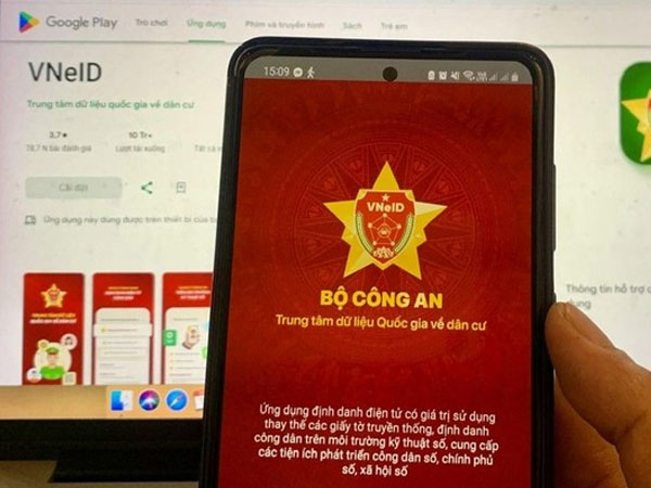 Người mẹ ở Hà Nội bị lừa gần 300 triệu sau khi nghe cuộc gọi của người tự xưng là 'Công an quận Long Biên'