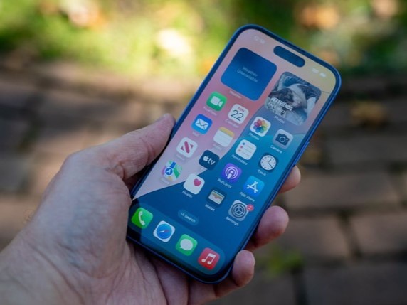 Apple vướng tranh chấp cái tên iPhone