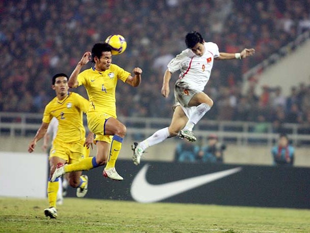 Top 10 bàn thắng đẹp nhất lịch sử AFF Cup: Khoảnh khắc lịch sử của Công Vinh