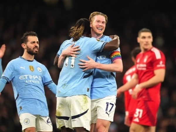 De Bruyne 'hồi sinh' giúp Man City chấm dứt chuỗi 4 trận thua