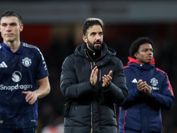 Ruben Amorim tiếc nuối cách MU để thua Arsenal ở Ngoại hạng Anh