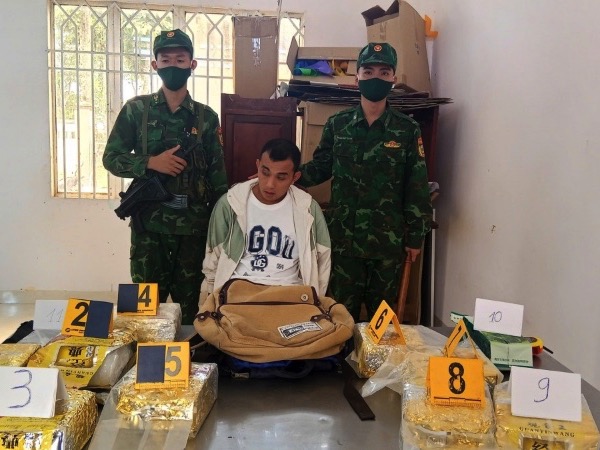 Triệt phá đường dây vận chuyển 10kg ma túy ngụy trang như túi trà