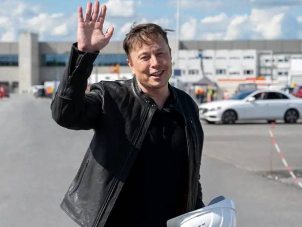Quá khứ 'dưới mức nghèo khổ' của Elon Musk: Tiêu 1 USD/ngày, cả tháng chỉ ăn mì ống, ớt xanh và xúc xích