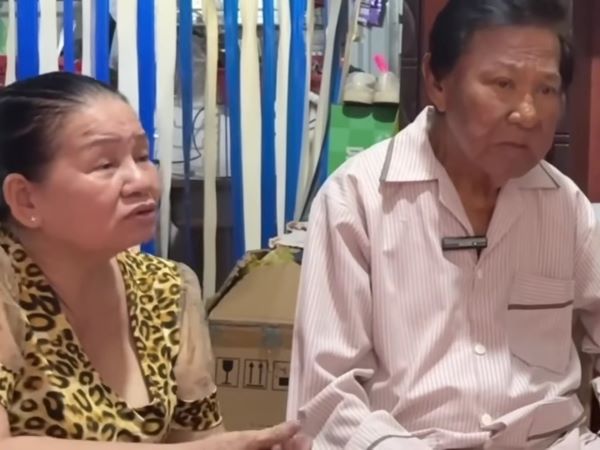Vợ một bầu show quyền lực phải đi rửa chén, không dám vay tiền