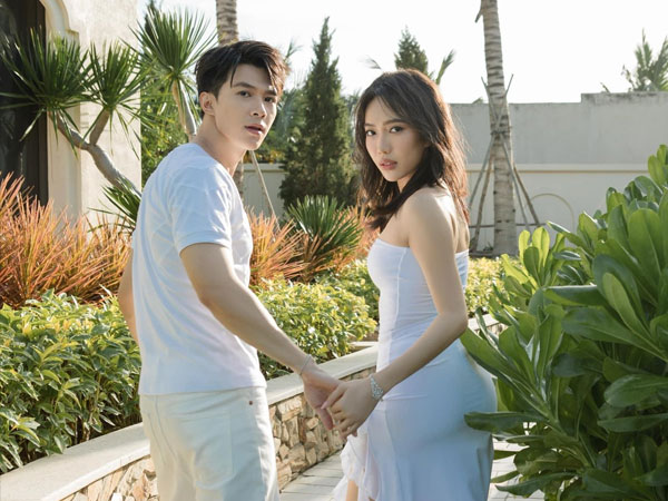 Diệu Nhi phải có ngay động thái gấp để 'cảnh báo' sau màn trình diễn của Anh Tú tại concert 3 Anh Trai Say Hi