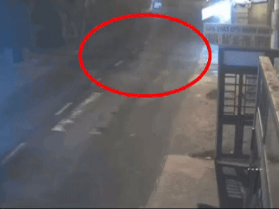 Clip: Phóng tốc độ kinh hoàng, nam thanh niên tông thẳng cột điện, nghi bị truy đuổi