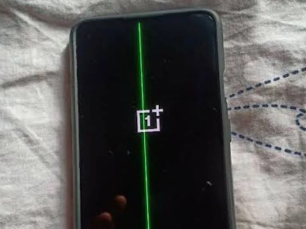 Lần đầu tiên có một hãng smartphone tuyên bố bảo hành trọn đời lỗi sọc màn hình